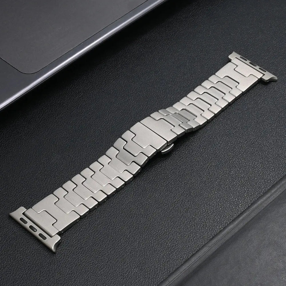 TitanEdge Luxe – Premium Titanium Metal Band for Apple Watch — product view 8