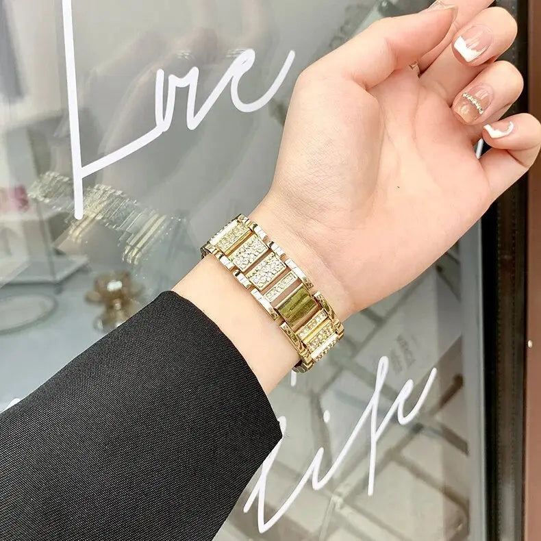 Correa Stainless Metal Watchband for Fitbit Charge 5 Smart Watch Replacement For Charge 5 Metal Band Strap Pinnacle Luxuries