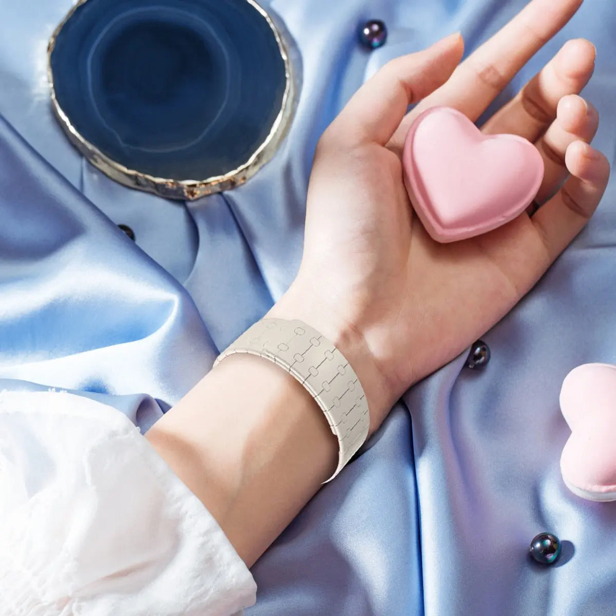 Silicone Magnetic Strap for Apple Watch Band 44mm 49mm 40mm 42mm 41mm 45mm 38mm Bracelet For IWatch Series Ultra 8 7 6 SE 5 4 3 Pinnacle Luxuries