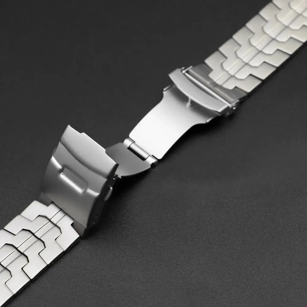TitaniumGuard Forged in Fire Prestige Band + Case for Apple Watch Ultra (49mm) & Series 11/10 (46mm/42mm) — product view 15