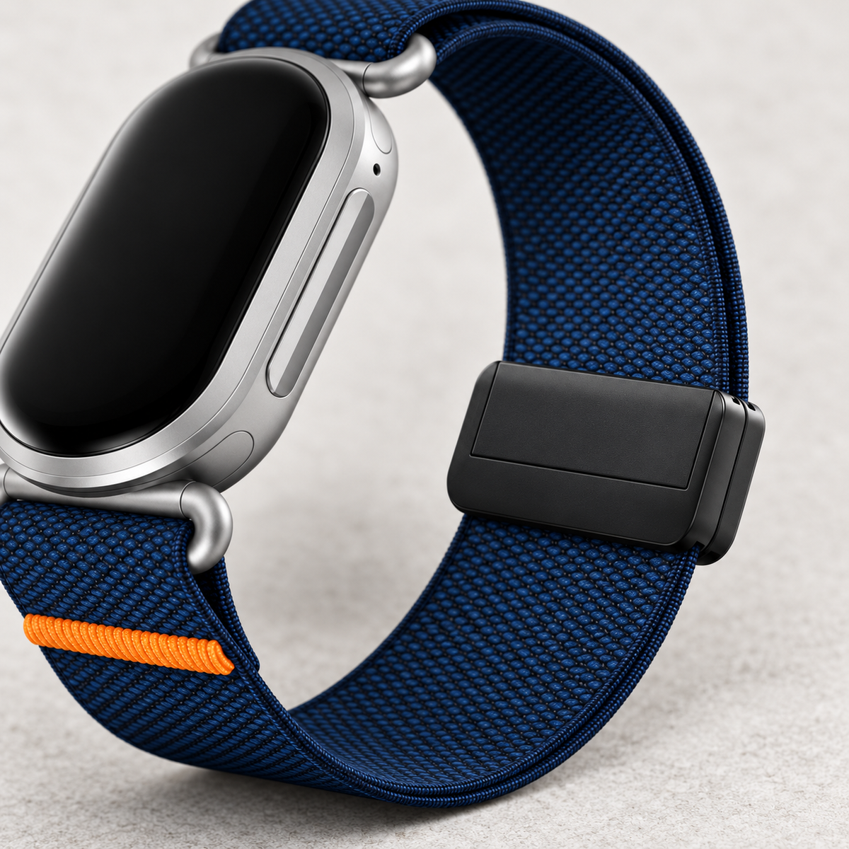 Avontic FluxLoop Magnetic Nylon Band, material and construction detail; tracker shown for fit, not included
